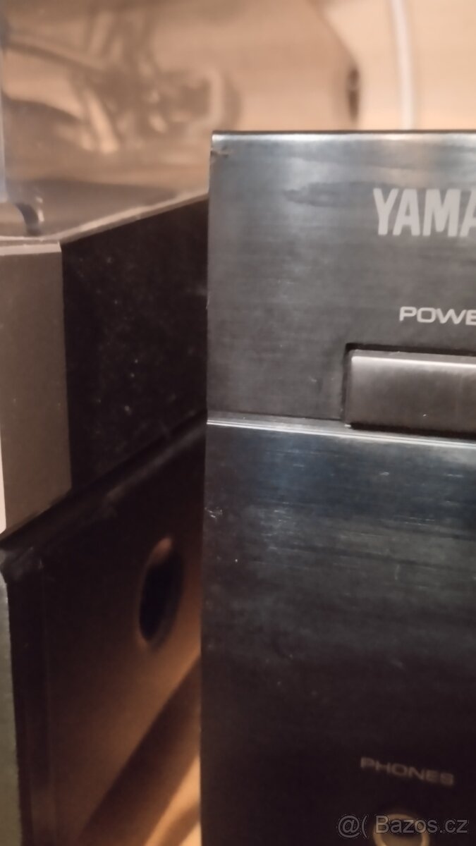 Stereo receiver YAMAHA 2 x 70 wattů - 2