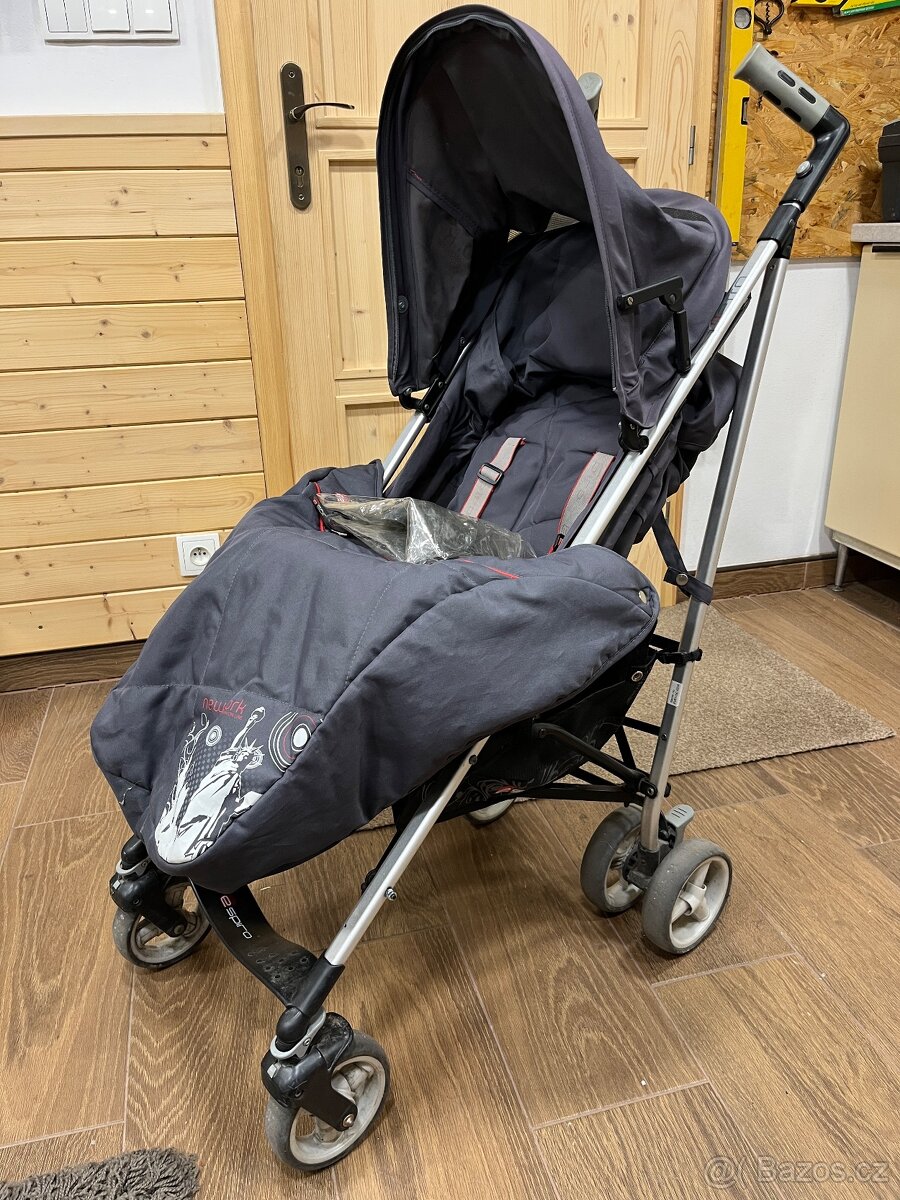 Daruji golfový kočárek - 2