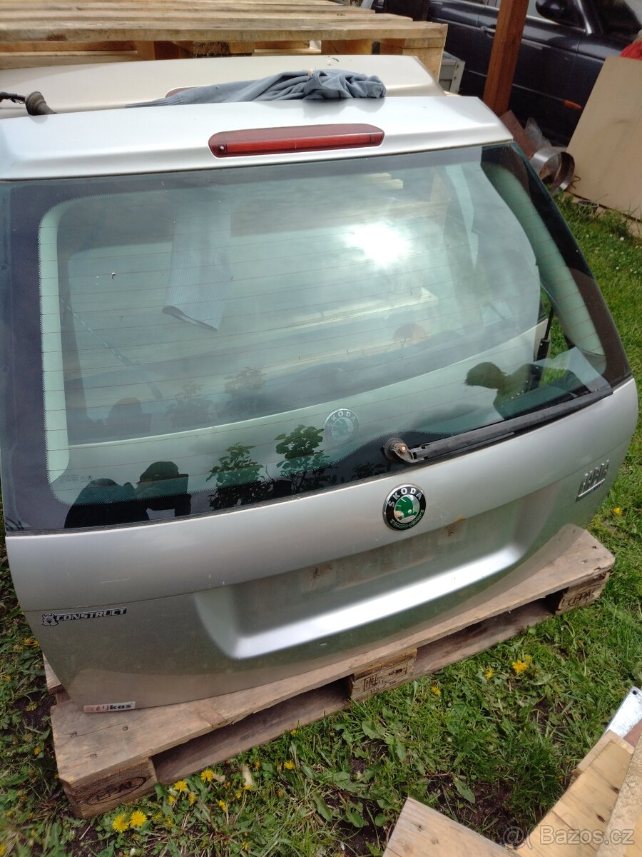 Fabia kombi dveře kufru - 2