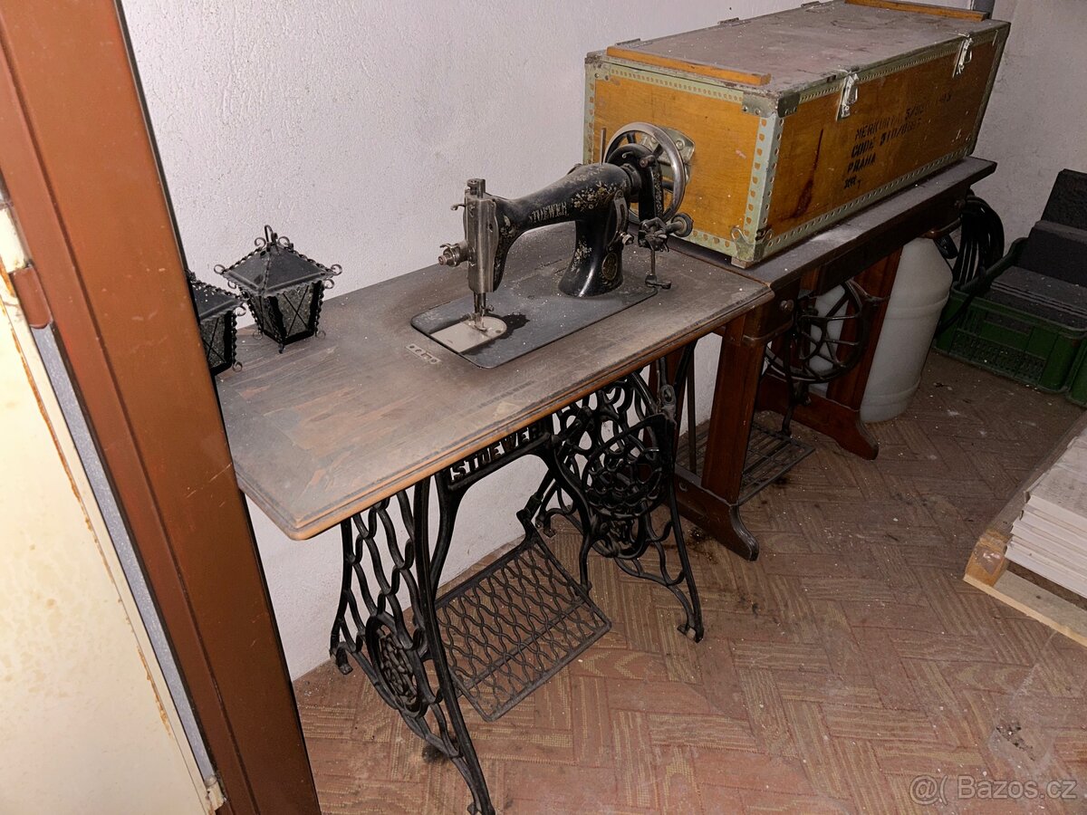 Starý šicí stroj Kralupy - 2