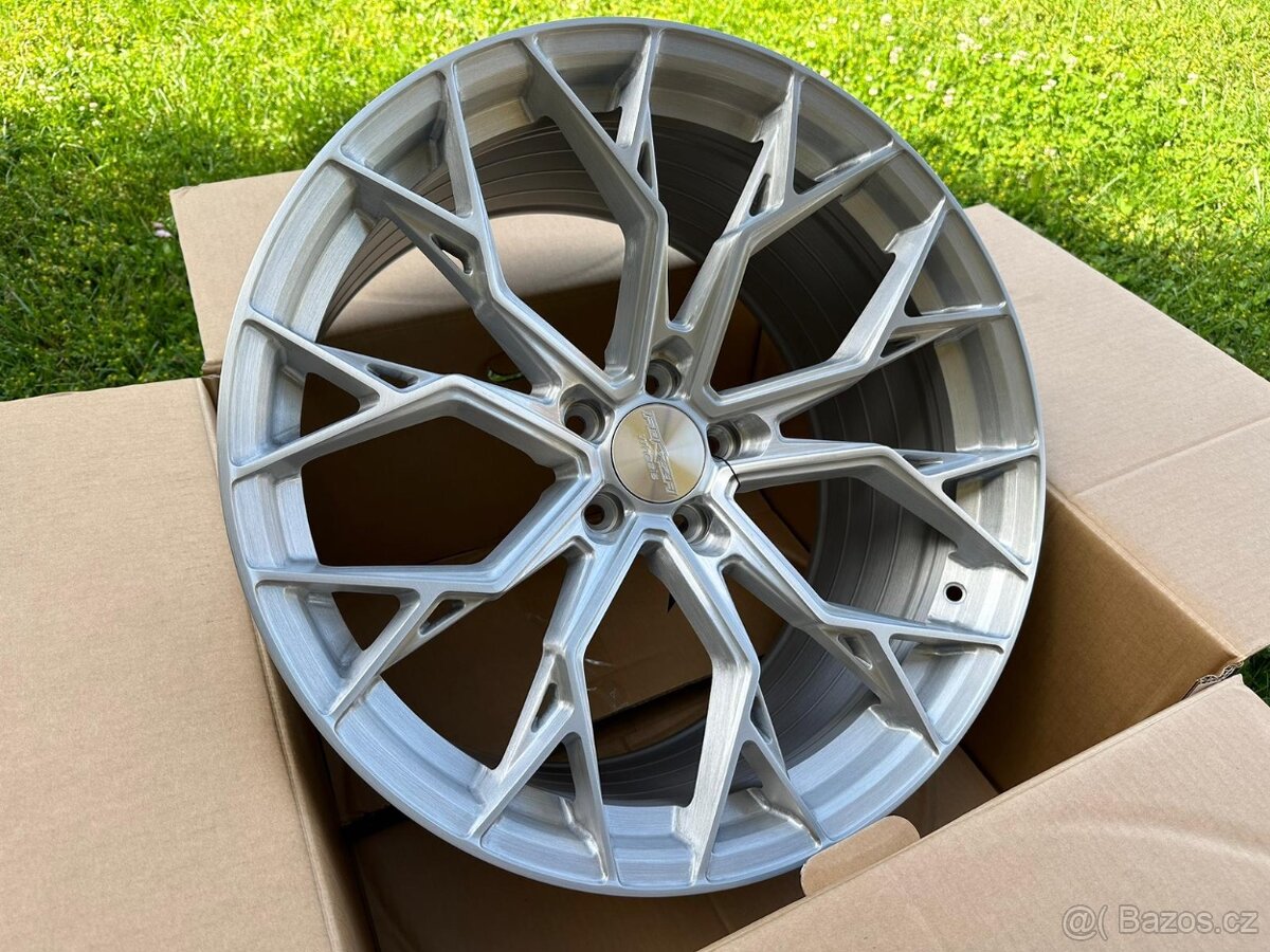 Alu kola 20” Forzza model Titan SILVER - 2