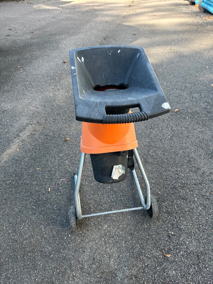 Drtič větví Bio Tec - 2