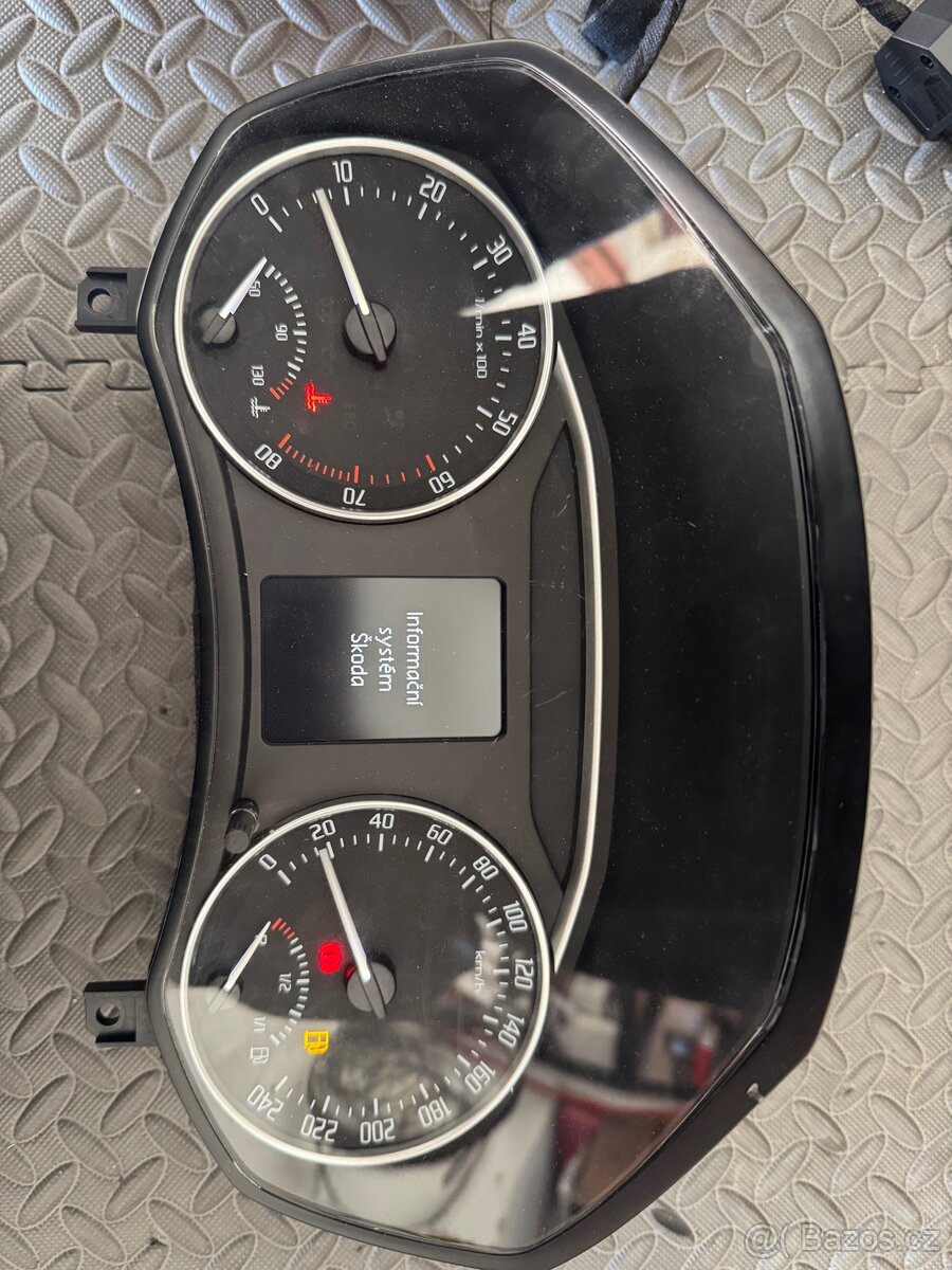 Octavia 2 FL budíky maxidot benzín - 2