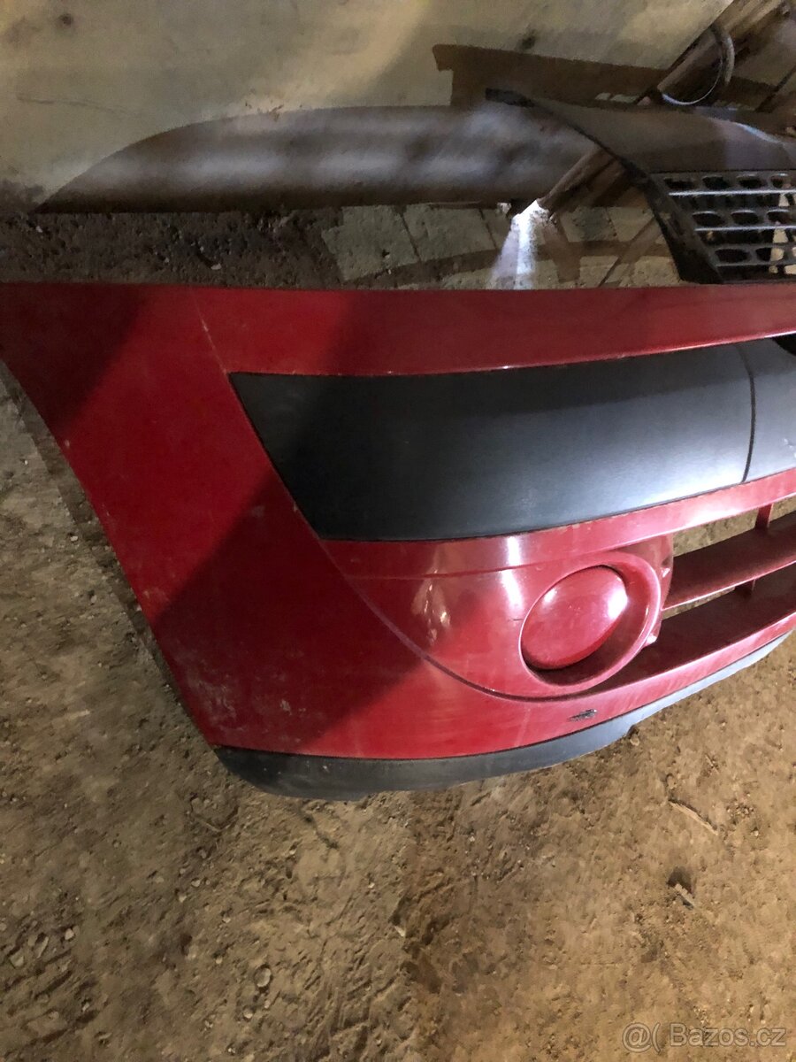 Přední nárazník Renault clio 2003 - 2