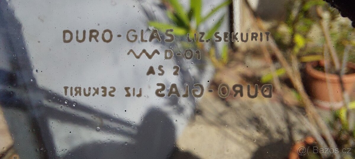 VW Brouk zadní sklo - 2