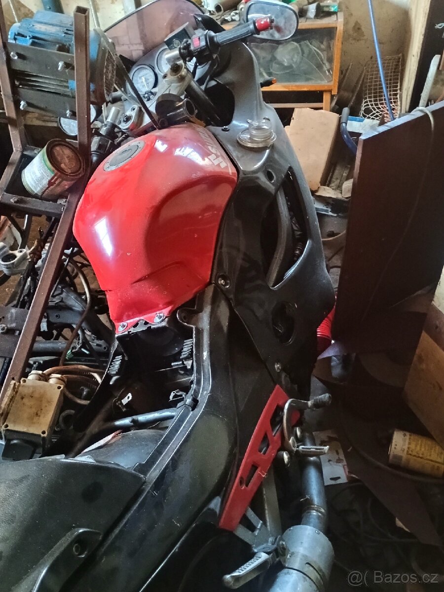 Suzuki GSX600f - 2
