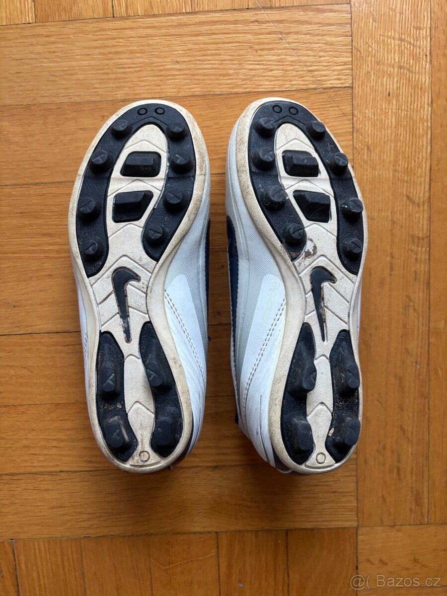 Kopačky s chrániči holení - 2