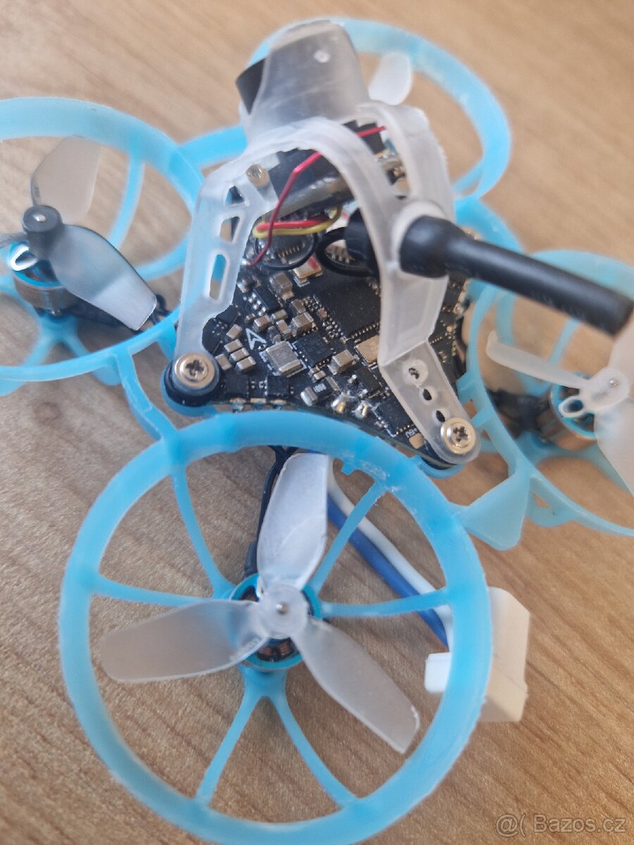 Fpv dron air65 freestyle - 2