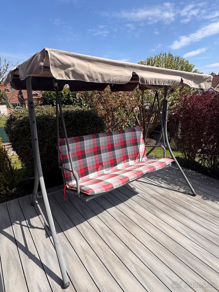 Zahradní houpačka - 2
