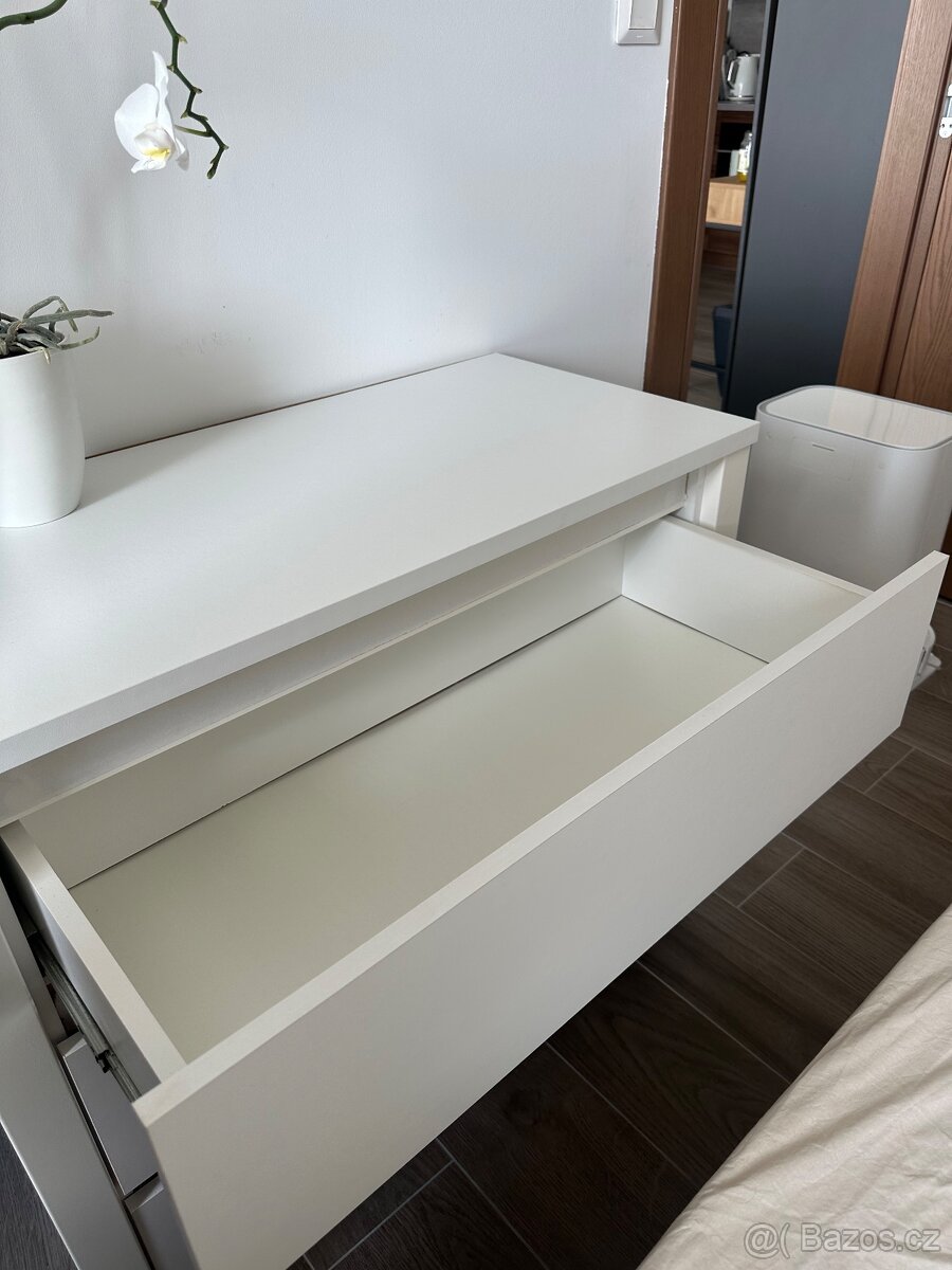 Komoda bílá - 2