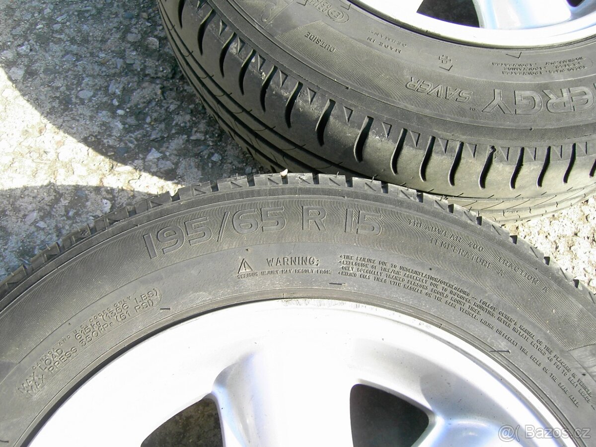 AL kola  orig. OPEL 15" ET 33, pneu Michelin 195/65/15 - 2