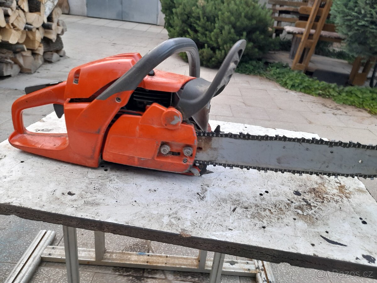 Motorova pila husgvarna - 2