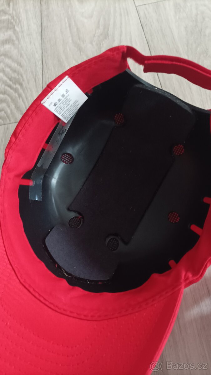 BEZPEČNOSTNÍ ČEPICE SE SKOŘEPINOU + CHRÁNIČE SLUCHU - 2