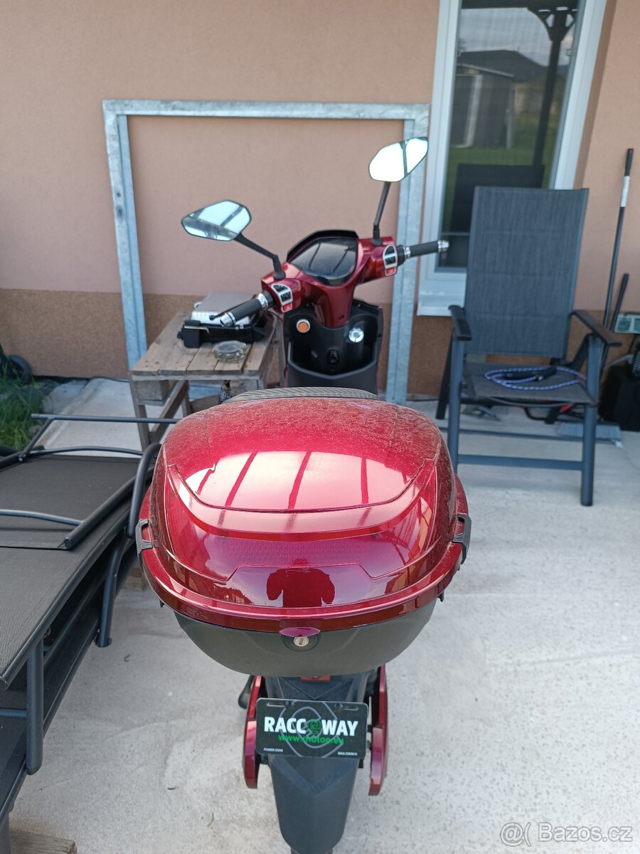 Elektroskútr RACCEWAY® E-FICHTL - 2