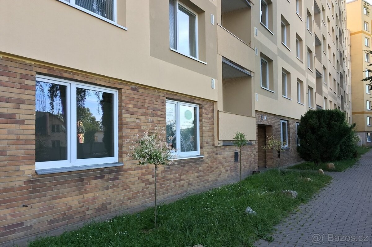 Pronájem 1+1 v Jundrově 32m2, hezký zařízený byt, vyhledávan - 2