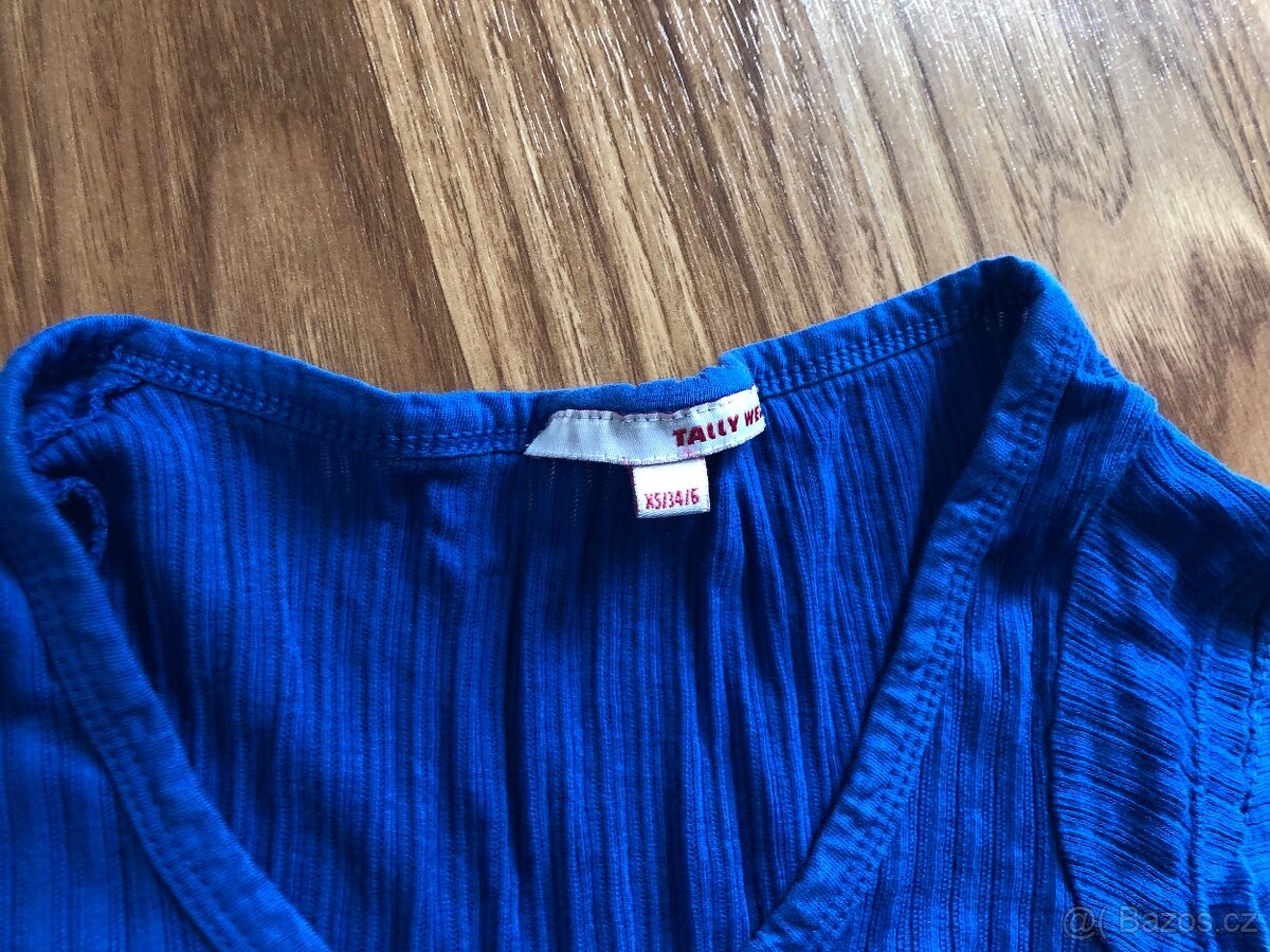 Dívčí trika vel.32:34 - 2