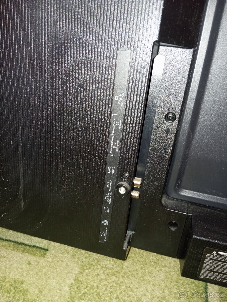 Hisense Qled Smart TV - 2