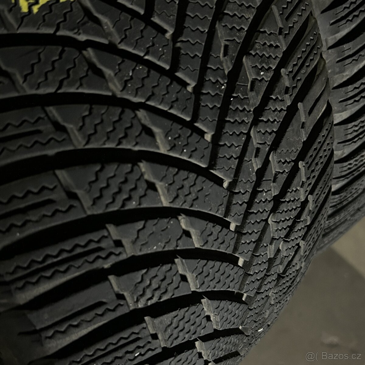Zimní pneu 225/40 R18 92V Firestone 6mm - 2