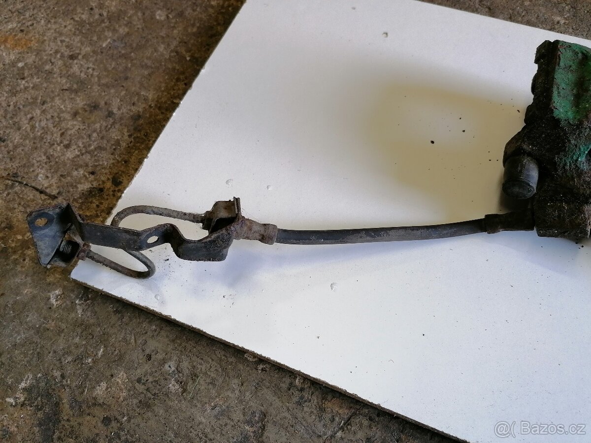 BMW E36 -zadní brzdiče - 2