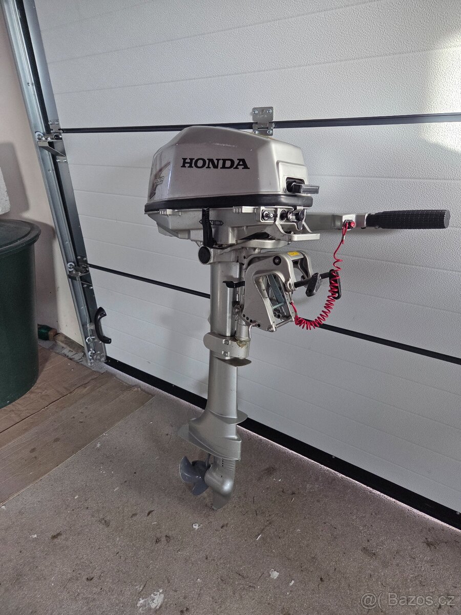 Lodní motor Honda 5 hp - 2