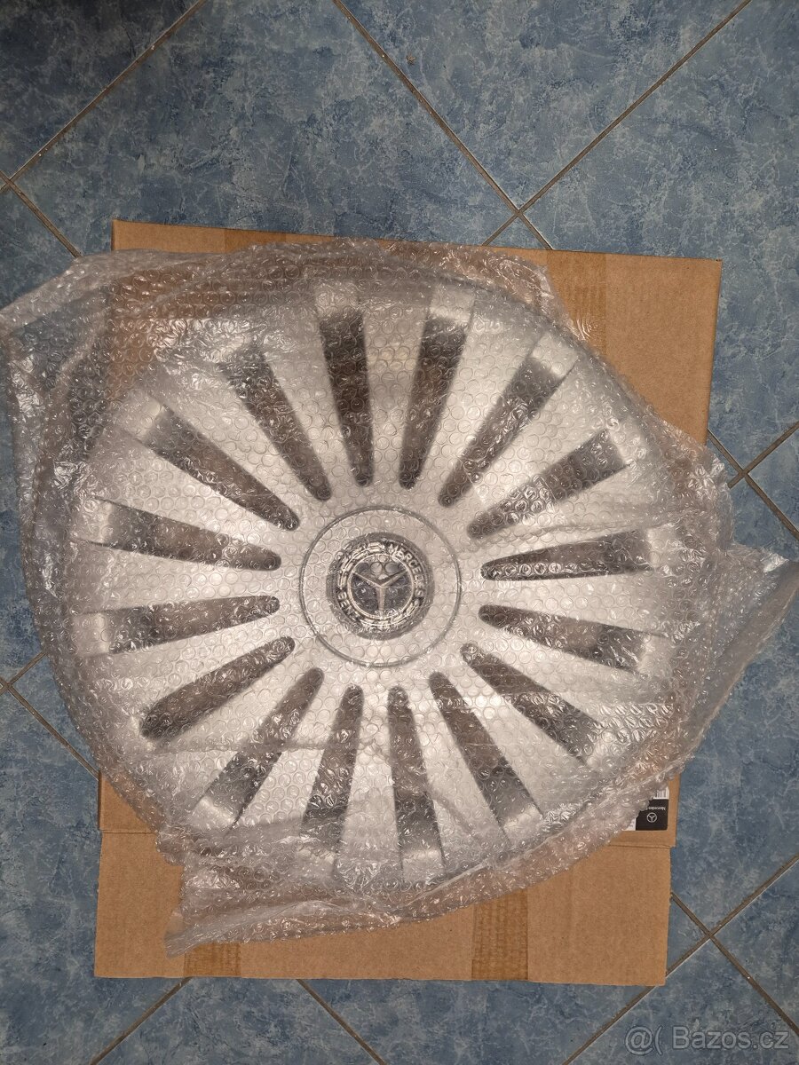 Prodam plastové kryty kol - 2