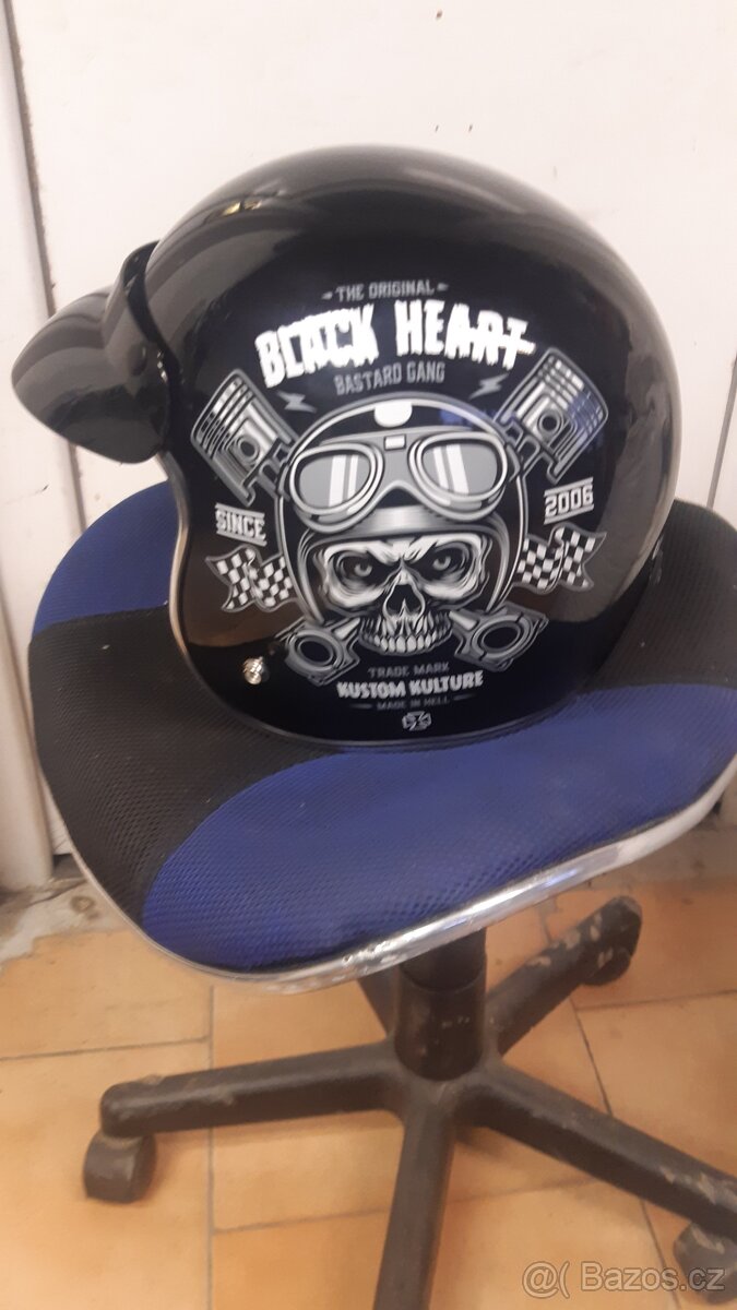 Helma na motorku - 2