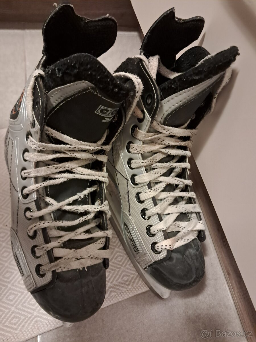 Ledni brusle CCM 37 - 2