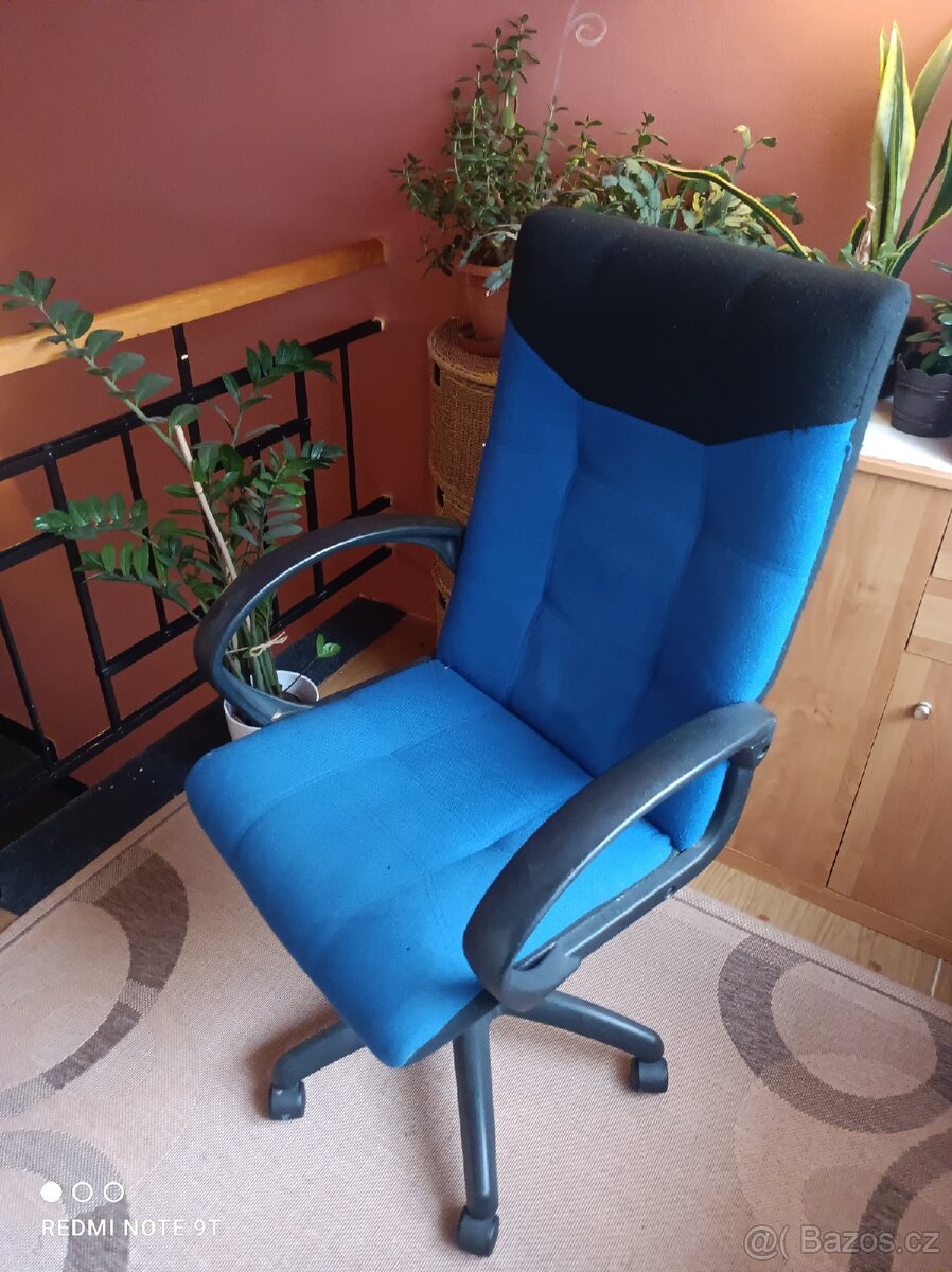 Křeslo kolečkové - 2