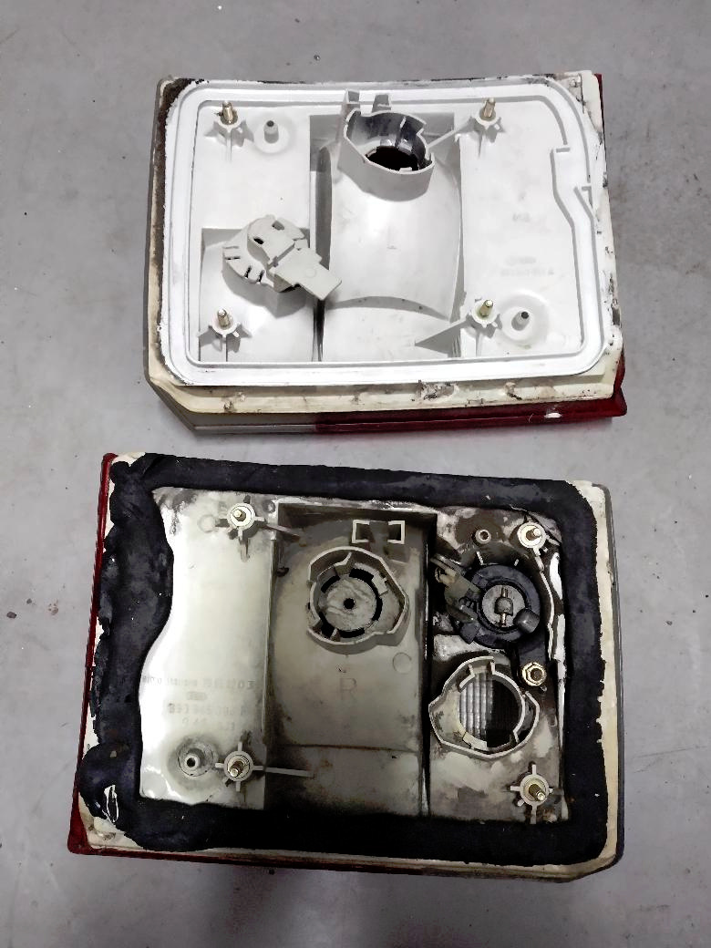 Audi 80 B3 - Zadní vnitřní světla - 2