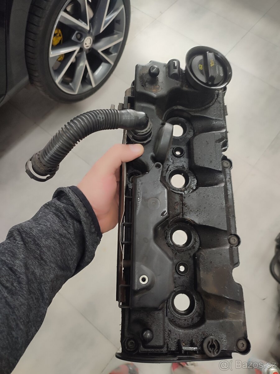 Kryt hlavy válce 03L103469S - 2