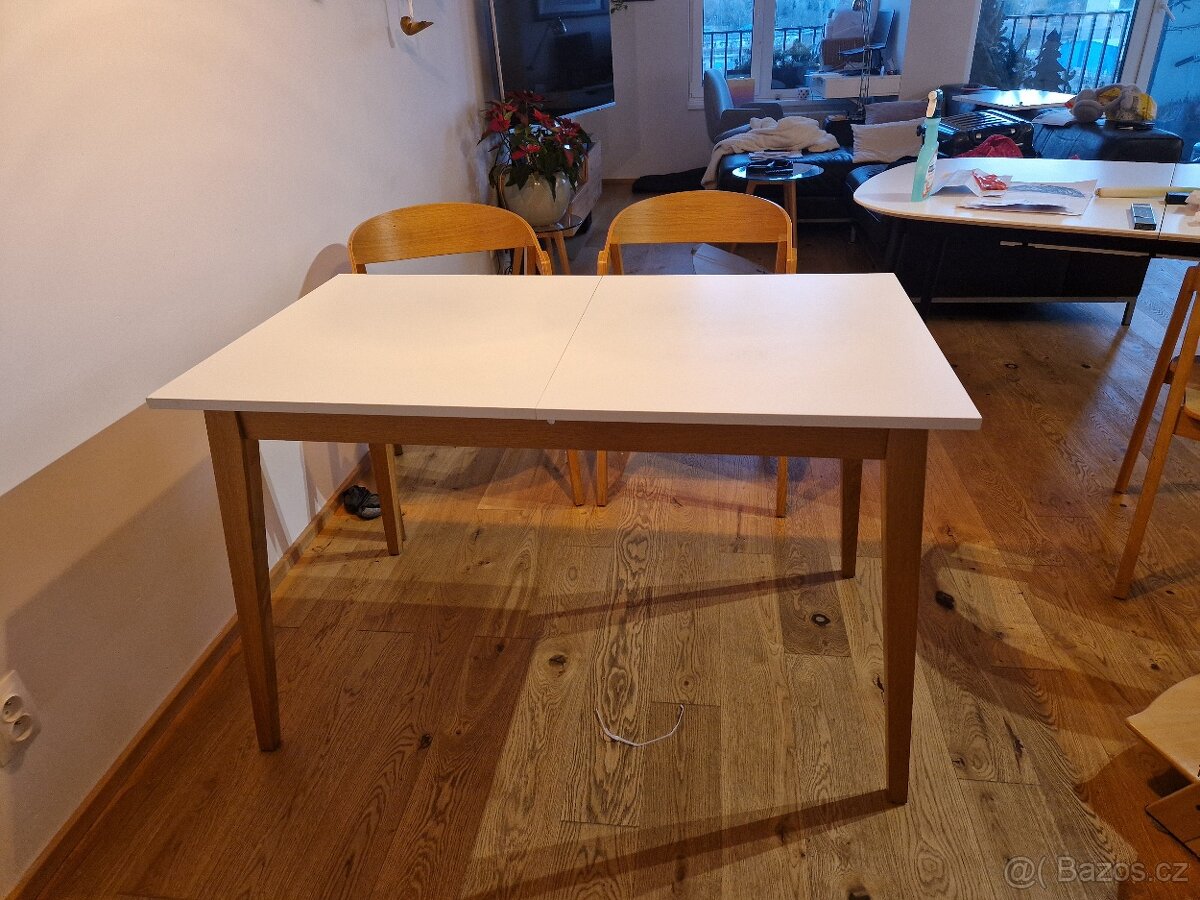 Jídelní rozkladaci stůl - 2