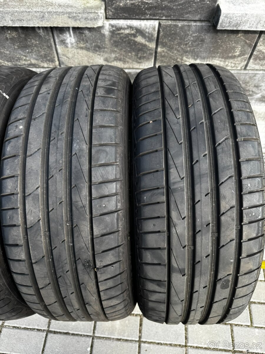 Letní pneu 225/45/18 Hankook RSC - 2
