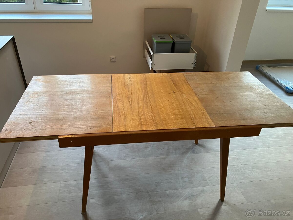 Rozkládací stůl - 2