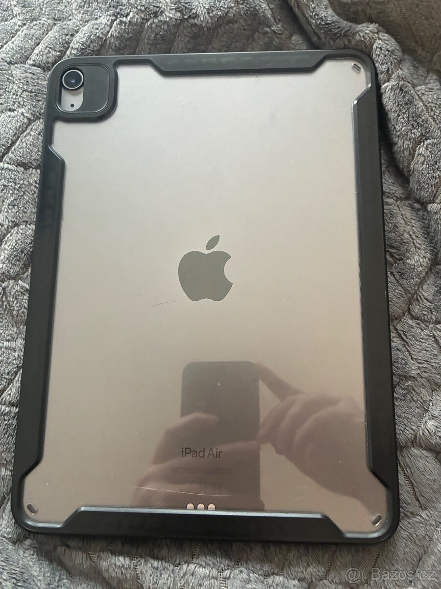 Apple iPad Air 10.9" 2022 M1 64GB šedý - 2