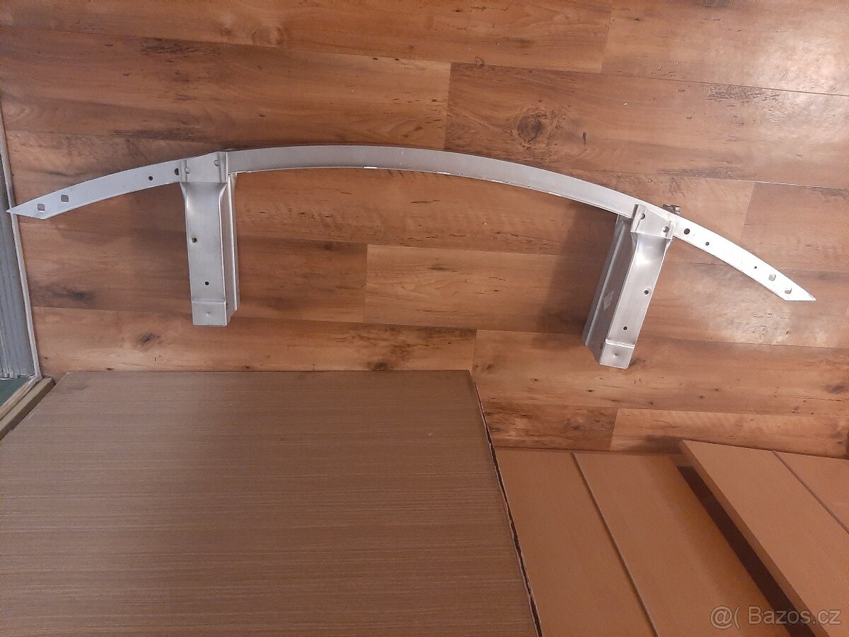výztuha předního nárazníku Mb w212 - 2