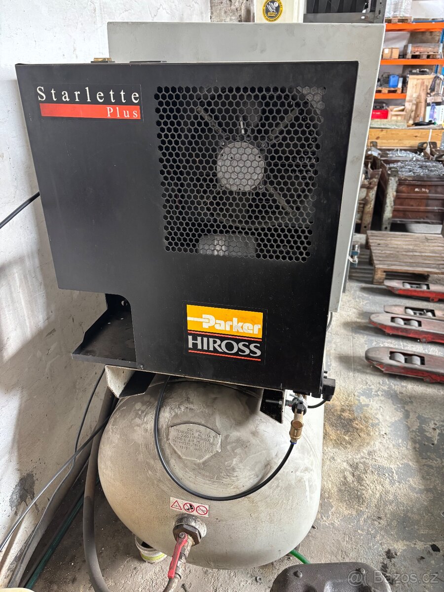 šroubový kompresor se sušičkou vzduchu - 2