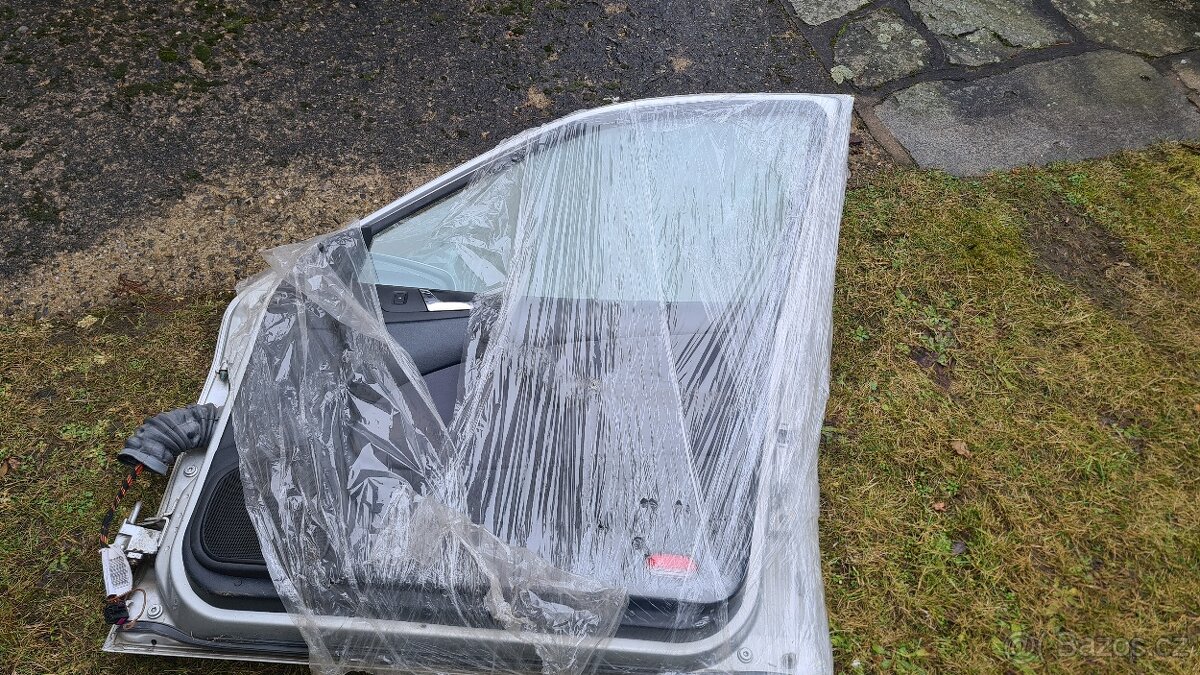 Octavia 1 kombi stříbrná díly karoserie dveře kapota - 2