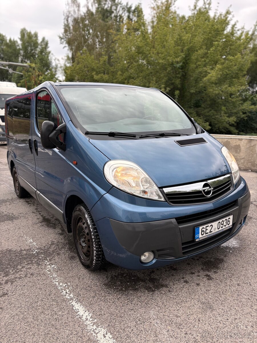Opel vivaro - 2