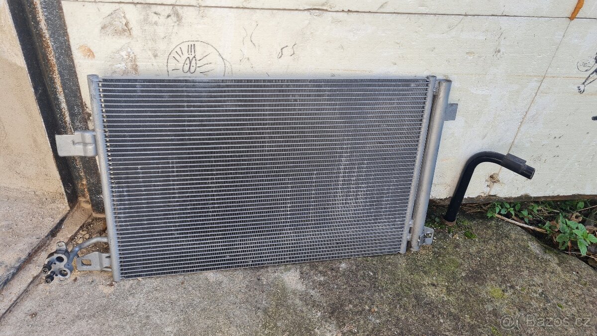 VW T5 2,0tdi, 103kW - chladiče, ventilátor 7E0 121 207E - 2