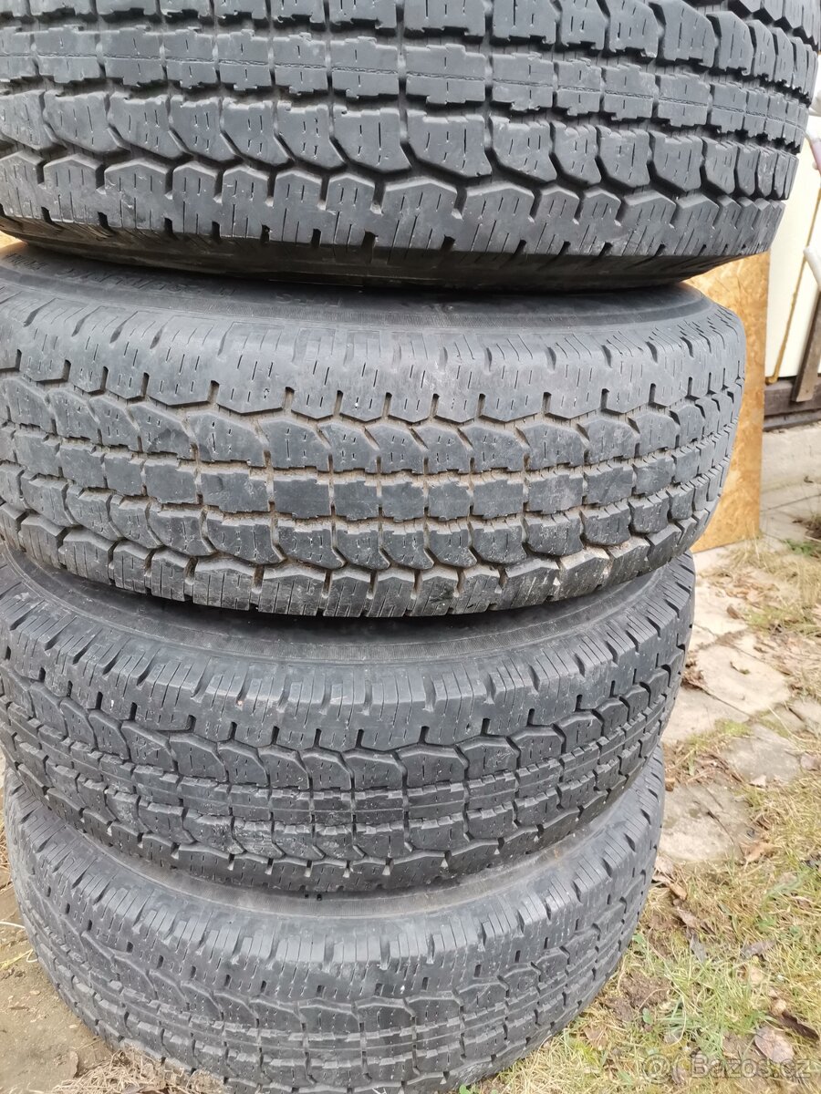 235/85 r16