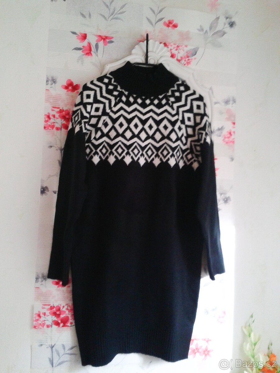 Teploučké pletené šaty s páskem 38/40 - 2