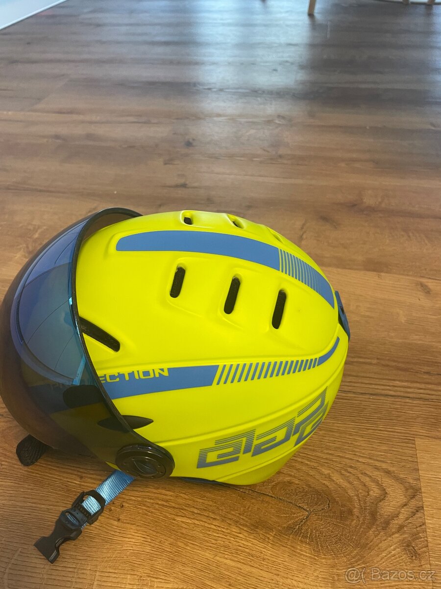 Dětská helma se zabudovaným zorníkem - 2