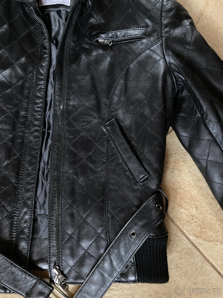 Kožená černá bunda zn. Baťa - 2