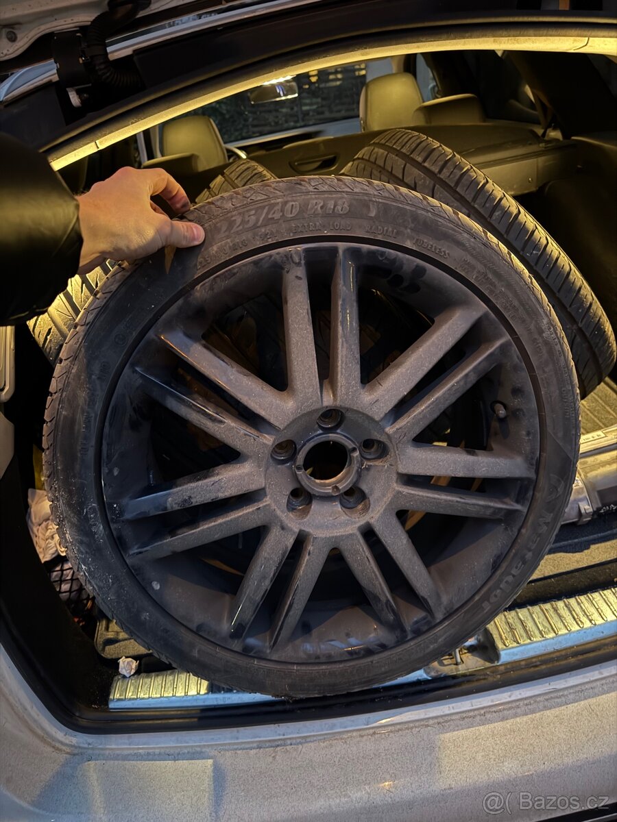 Kola 5x112 R18 a pneu 225/46/18 (špinavý) - 2