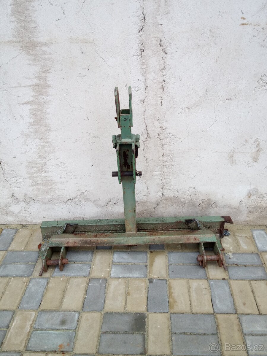 Trojbodový závěs - 2