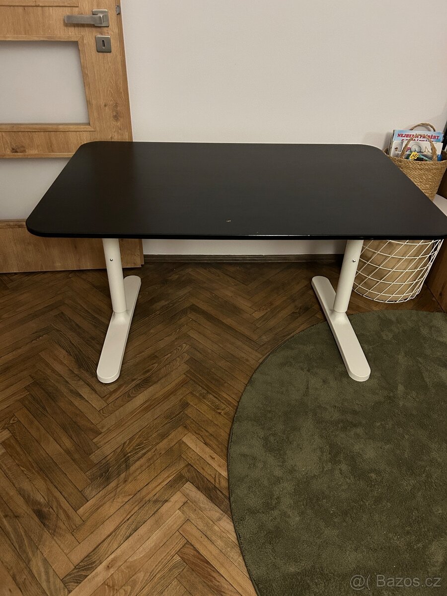 Psací / počítačový stůl - 2