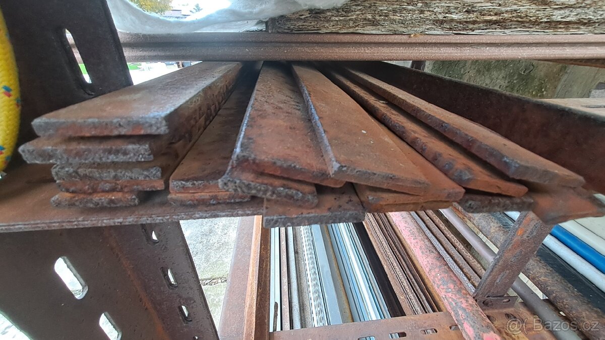 Konstrukční hutní materiál-nepoužitý - 2