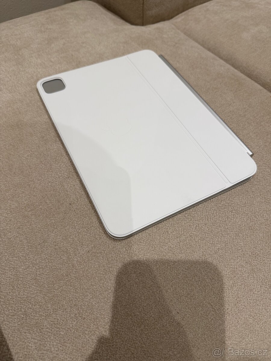 iPad Magic Keyboard 11 palců bílá - 2
