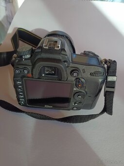 Nikon D7000+18-105 + 50mm 1.4 + 24mm 2.8 - 2