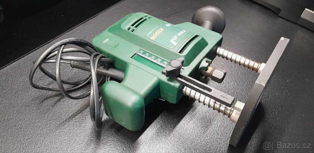 Frézka Bosch POF 400A - 2